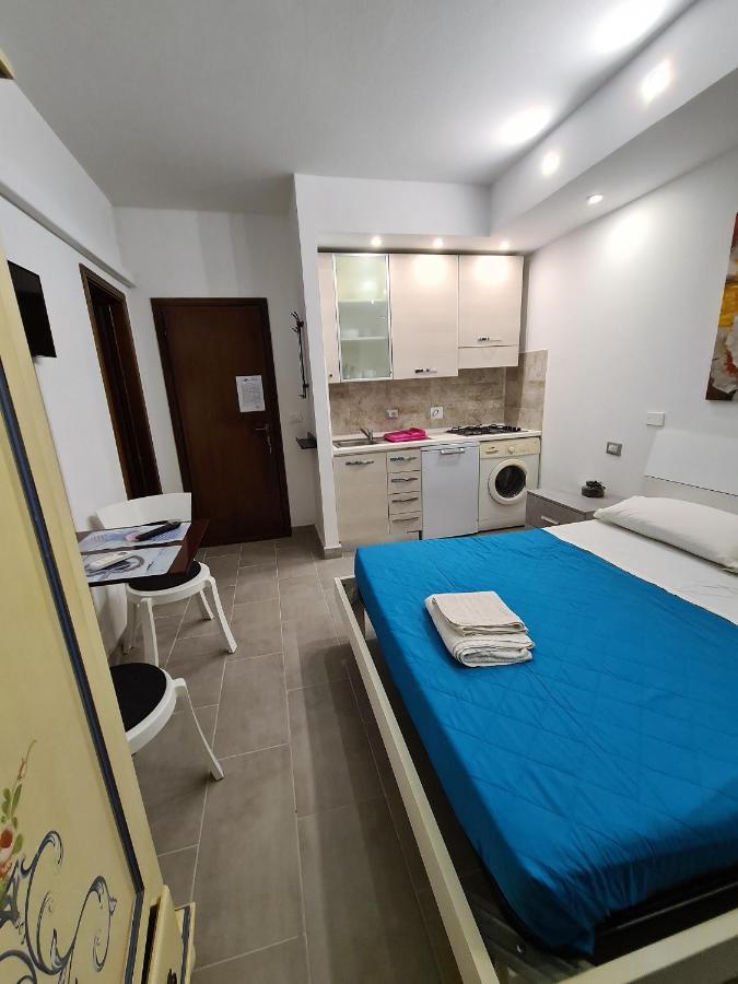 Caravel Monolocale Villa ลิโด ดิ กามาโยเร ภายนอก รูปภาพ