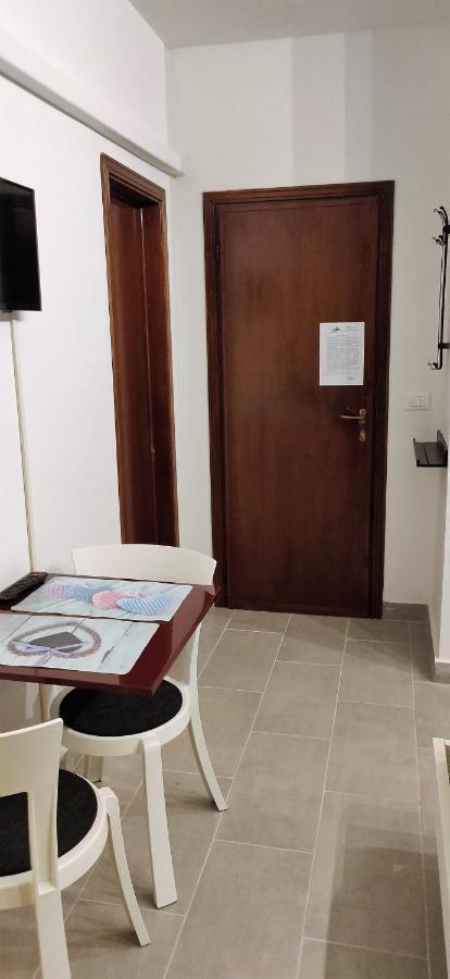 Caravel Monolocale Villa ลิโด ดิ กามาโยเร ภายนอก รูปภาพ
